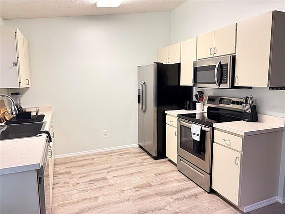 5th image of 344 49th St W