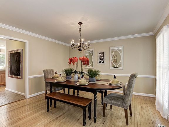 2nd image of 5201 Knoughton Way