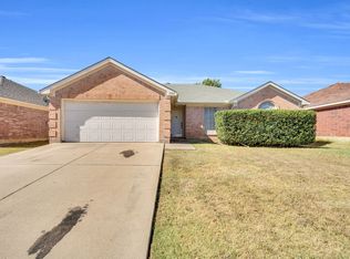 7022 Spoonbill Ct, Arlington, TX 76002