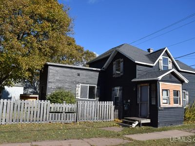 727 E Ridge St, Ishpeming, MI, 49849