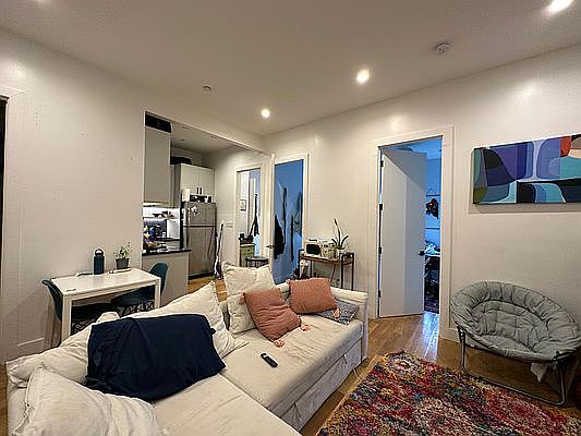 3rd image of 163 Graham Ave #3C