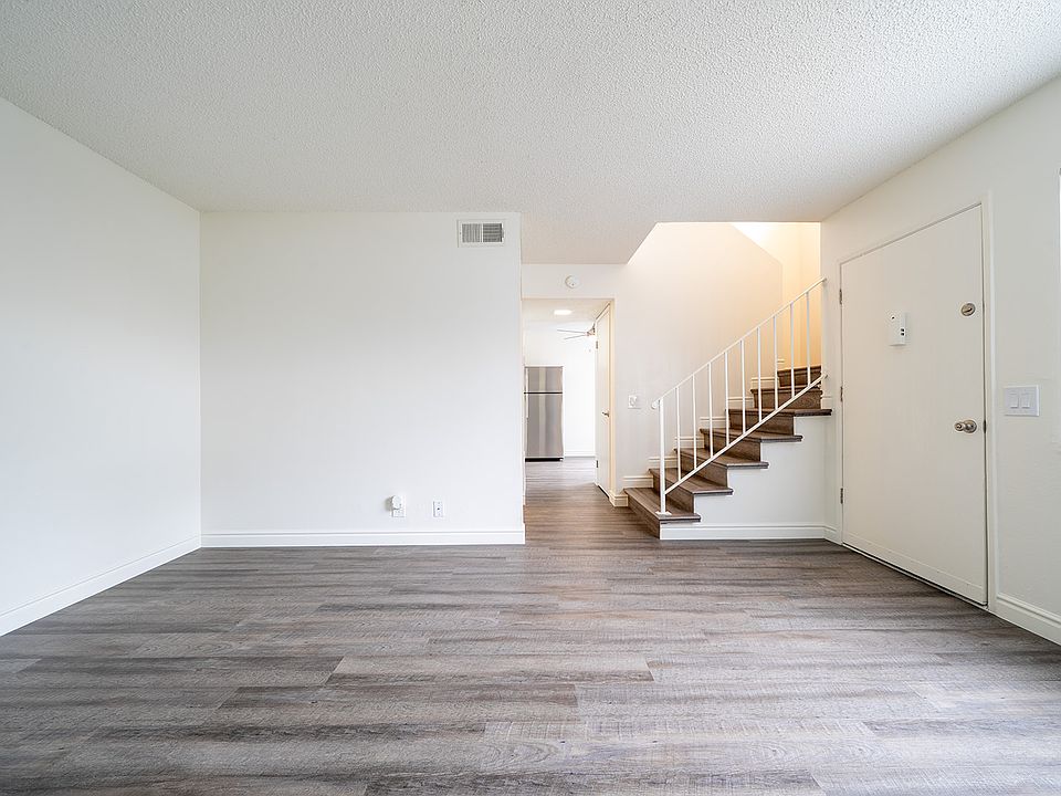 1st image of 1466 Bonair Rd #66