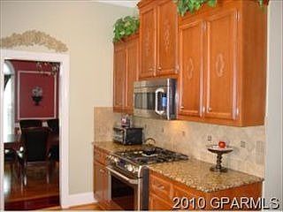 3rd image of 2051 Wesley Ln