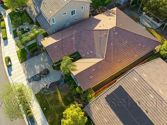 4th image of 29534 Dry Creek Dr