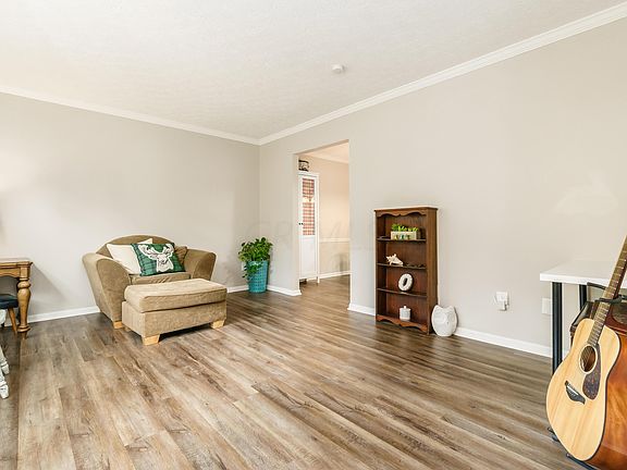 3rd image of 1292 Granfield Ct
