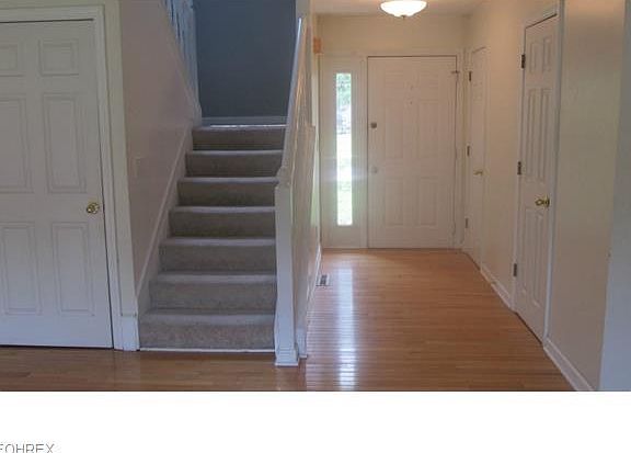 2nd image of 915 Cornell Ct