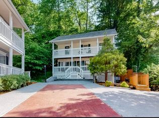 142 Roaring Fork Rd, Gatlinburg, TN 37738