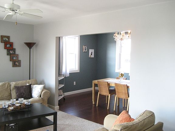 Living room/dining room