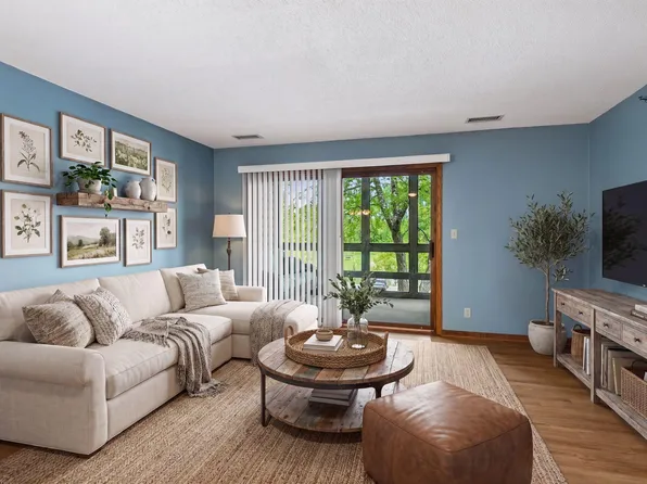 3801 W 98th St APT 209, Minneapolis, MN 55431