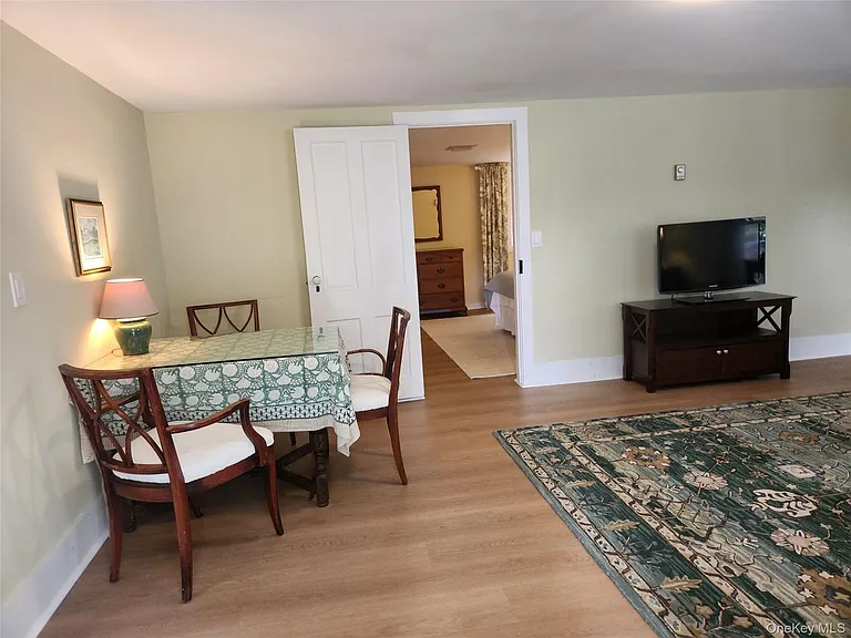 29 Cherry St — Photo 10