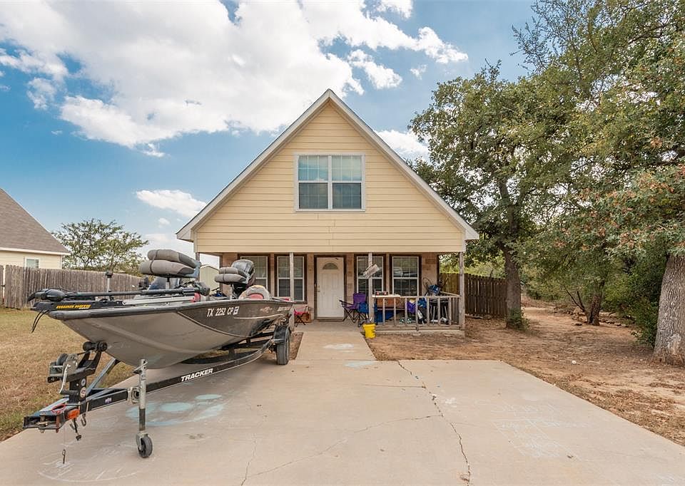 2nd image of 11005 Shady Oaks Dr