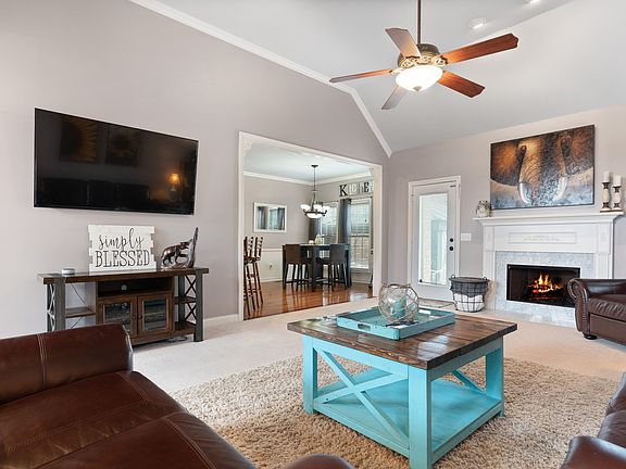 4th image of 107 Cobblestone Ct