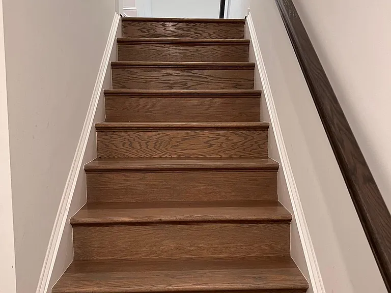357 Andrew Ct — Photo 2