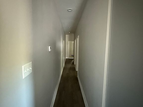 3rd image of 718 Majestic Pl #718