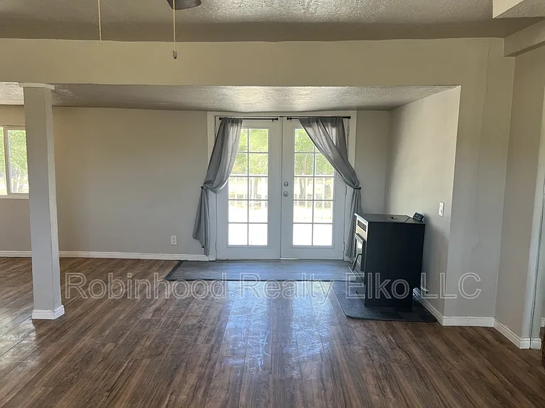 318 Marble Dr — Photo 6