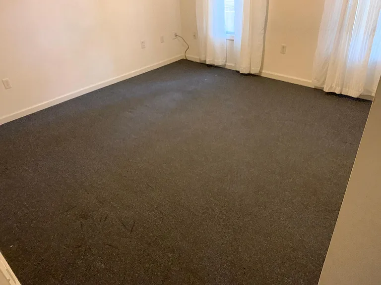 1st floor Master 1. 150sq ft.