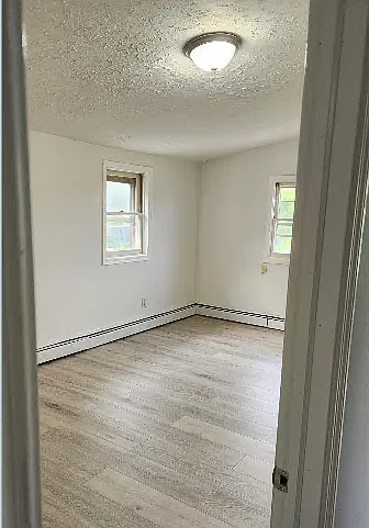 3 bed, $2,200 — Photo 3