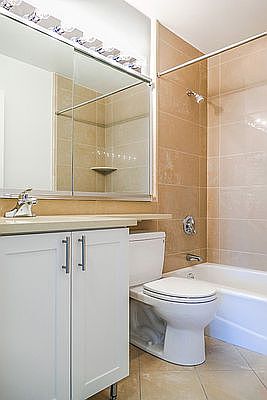 5th image of 211 W 56th St #G6