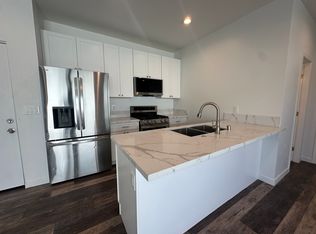 4755 63rd St, San Diego, CA 92115