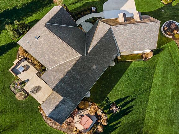 3rd image of 8068 Campbell Ln