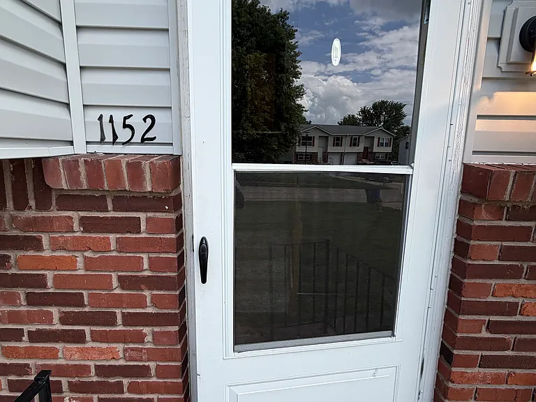 1152 Saint Matthew Ave — Photo 2
