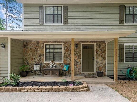 3rd image of 3308 Oak Dr