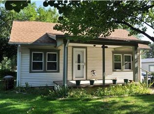 2924 W Maple St, Wichita, KS 67213