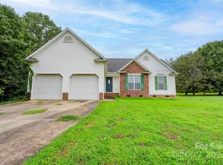 116 Moor Dr, Shelby, NC 28150