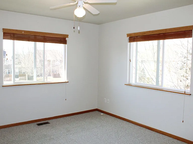 135 Apple Way — Photo 7