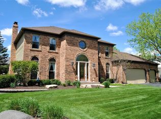 2797 Wedgewood Dr, Naperville, IL 60565