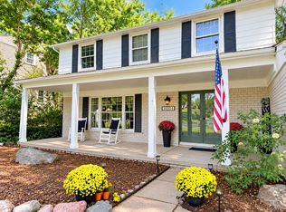 30954 Oak Valley Dr, Farmington Hills, MI 48331