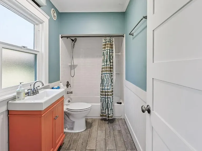 6677 Brann St — Photo 3