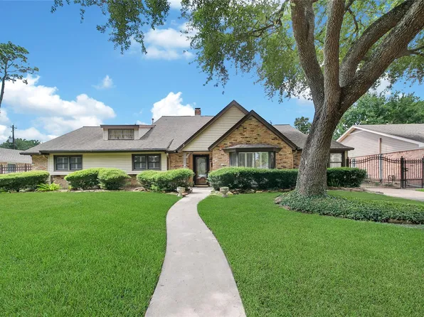 1030 Chantilly Ln, Houston, TX 77018