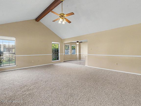 3rd image of 15183 Parkwood Dr N
