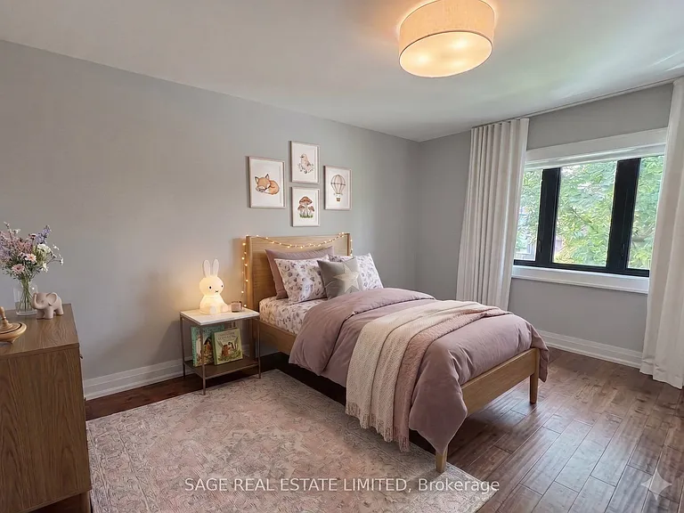 38 Baby Point Rd — Photo 14
