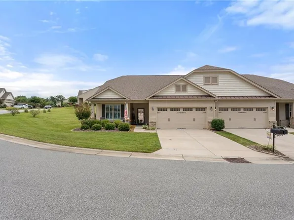 3517 Sainsbury Ln, Greensboro, NC 27409