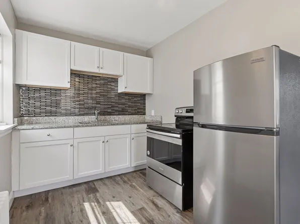 Smith Avenue, 969 Smith Ave S Unit 1B, Saint Paul, MN 55118