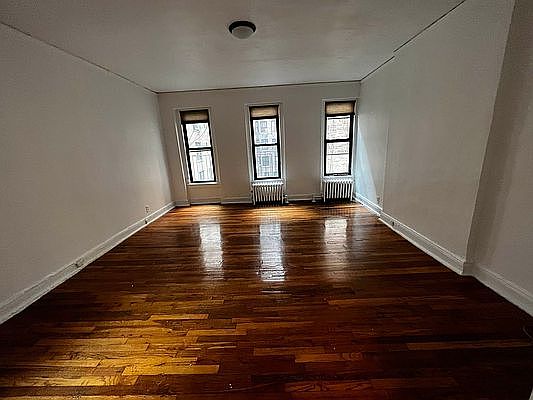 5th image of 1434 Lexington Ave APT 4R