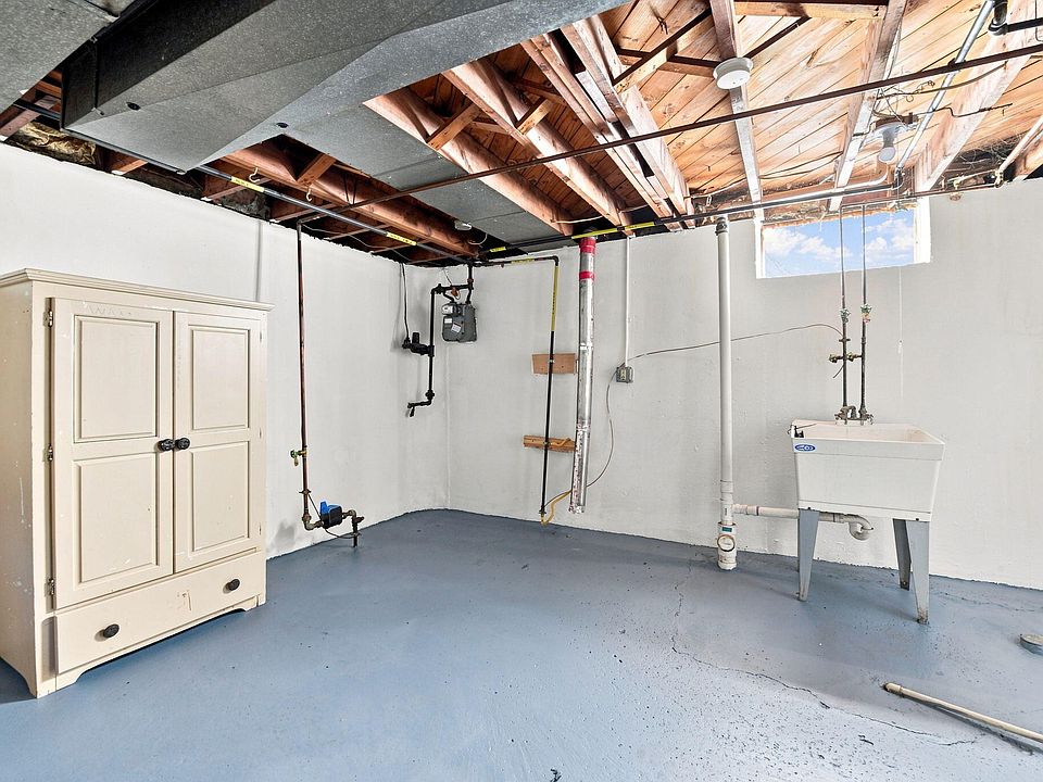 716 Mayflower Ave, photo 26