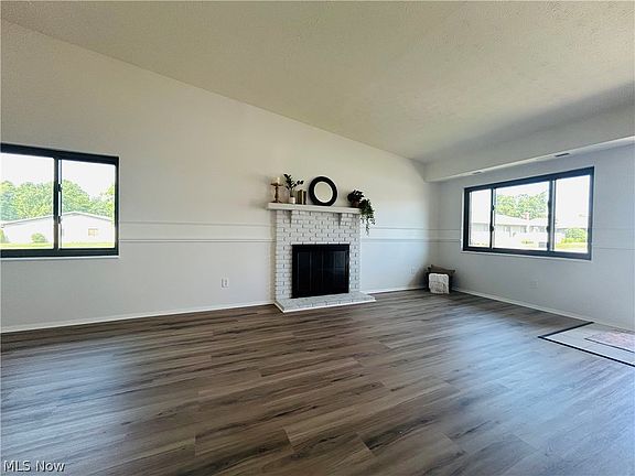 5th image of 2691 Mull Ave
