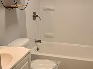 4 New St #1, Oxford, MA 01540