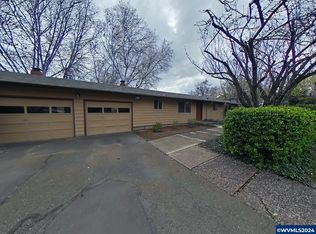 1319 NW 23rd St, Corvallis, OR 97330