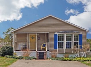 37-37A Headlands Cir, Plymouth, MA 02360
