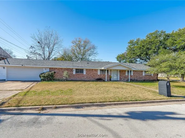 3900 Sunnybrook Ln, Bryan, TX 77802