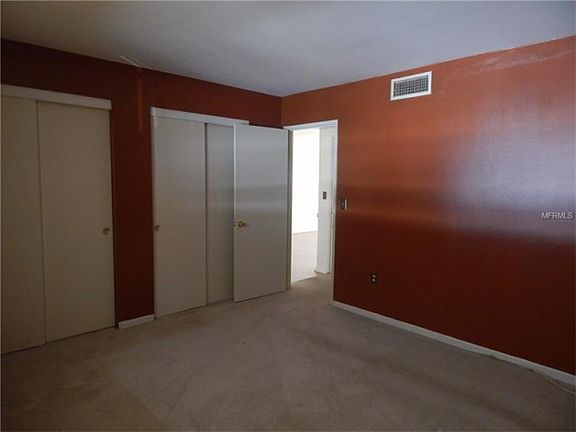 4th image of 5945 21st St N APT 15