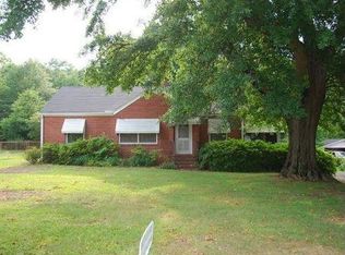 17 E Newnan Rd, Newnan, GA 30263