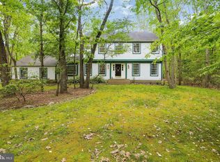 8 Taisley Ct, Medford, NJ 08055