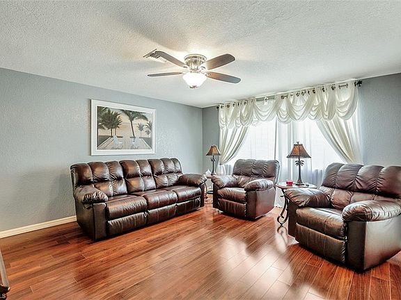 5th image of 1301 SE 14th St
