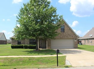 905 Rue Royale Dr, Marion, AR 72364