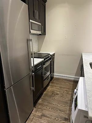 Rented by Avenues Real Estate | media 18